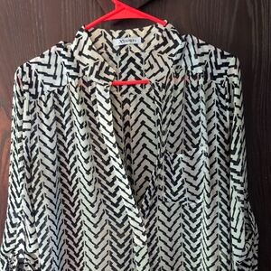 Xtaren Monochrome Geometric Top